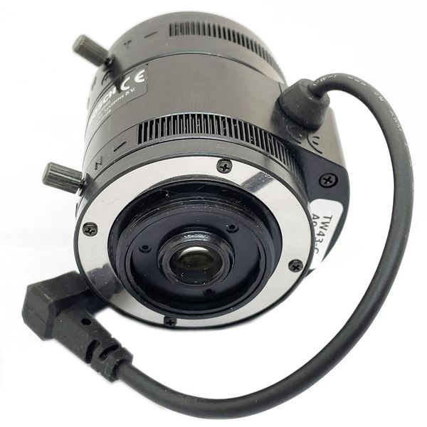Indoor IP camera 1920 x 1080 px HD Bosch NBN-932V-IP + lens LVF-5005C-S0940 NBN-932V-IP фото